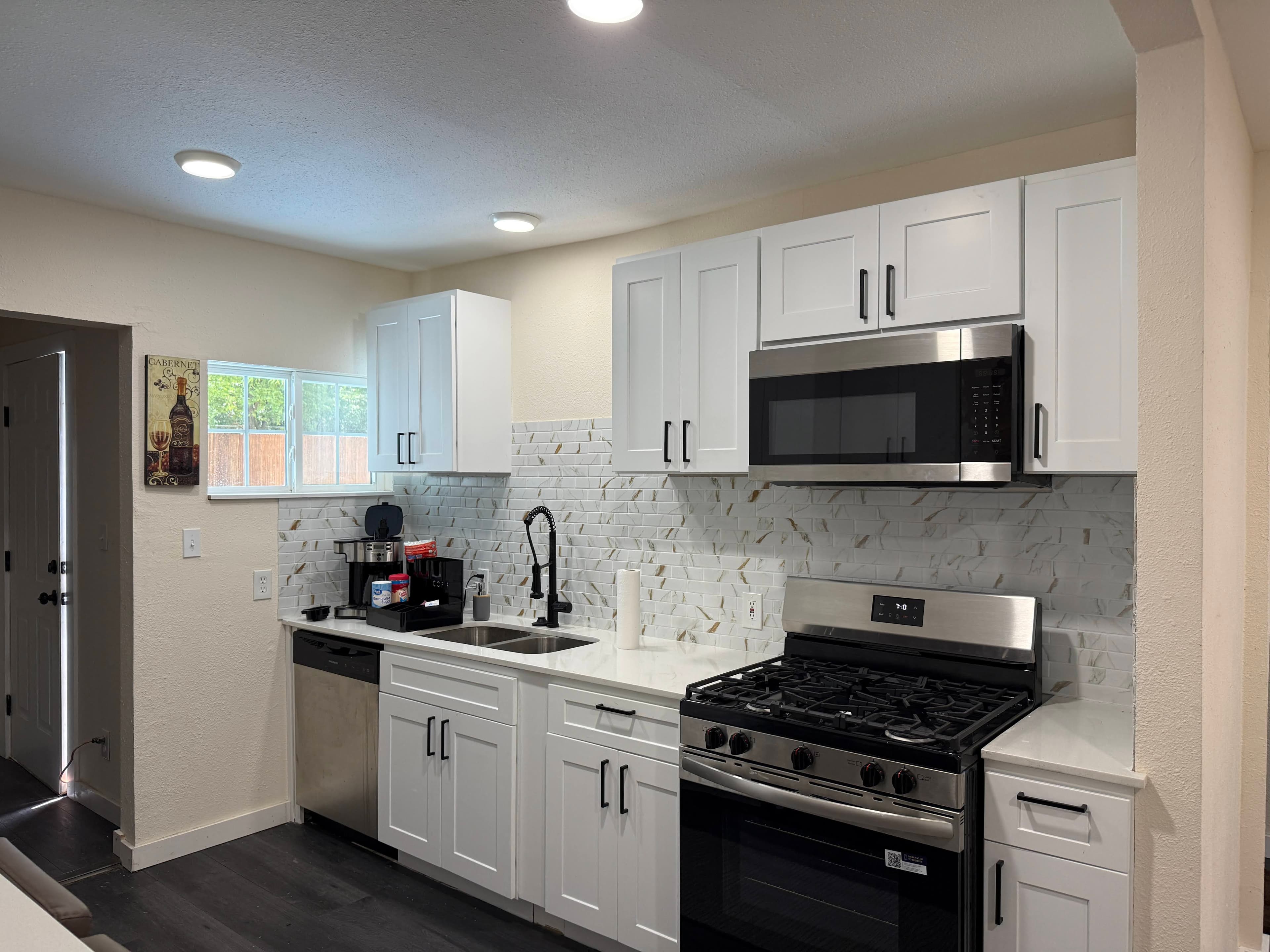Contemporary 3BR near TCU, Downtown, Dickies Arena